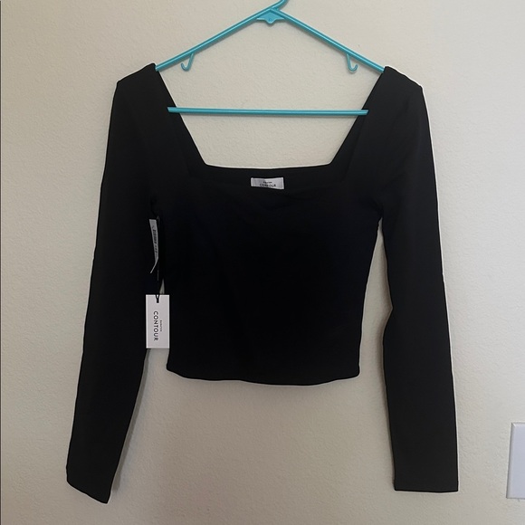 Aritzia Tops - Aritzia Babaton Contour Square Neck Long Sleeve Top